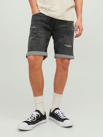 JACK & JONES Szabványos Farmer 'Rick' - fekete: elől