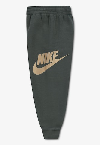 Nike Sportswear Костюм для бега 'CLUB FLEECE' в Зеленый