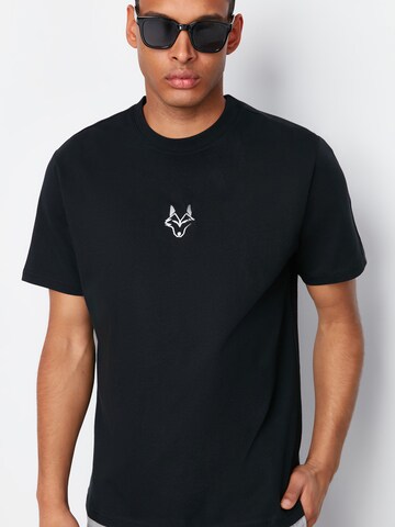 Trendyol T-Shirt in Schwarz