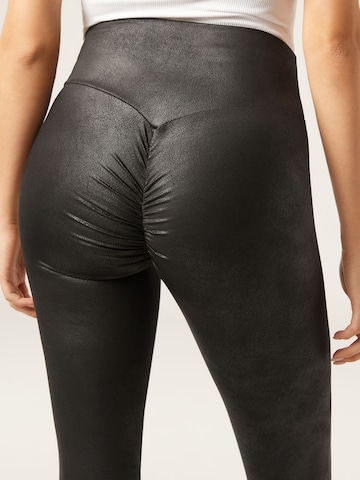 CALZEDONIA Skinny Leggings in Black