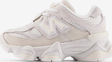 new balance Trainers '9060' in White: front
