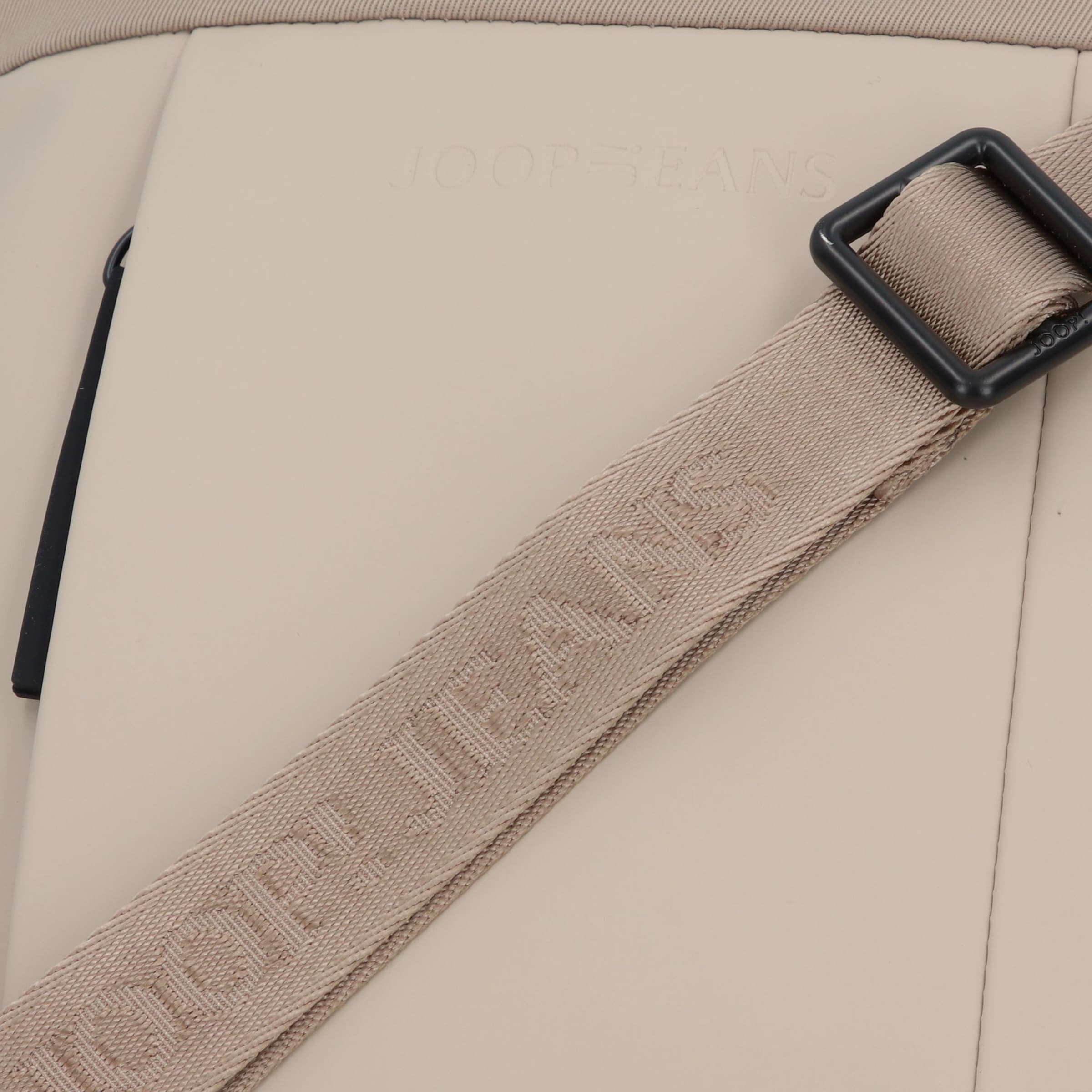 JOOP! Jeans Schoudertas 'Atessa' in Beige