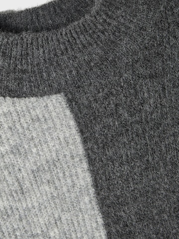 LMTD Pullover in Schwarz