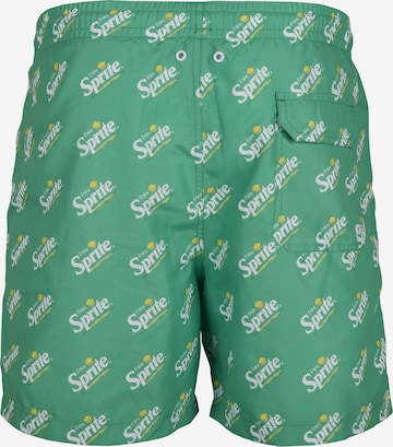 Mister Tee Regular Board Shorts in Green