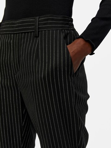Tapered Pantaloni 'OBJLISA' di OBJECT in nero