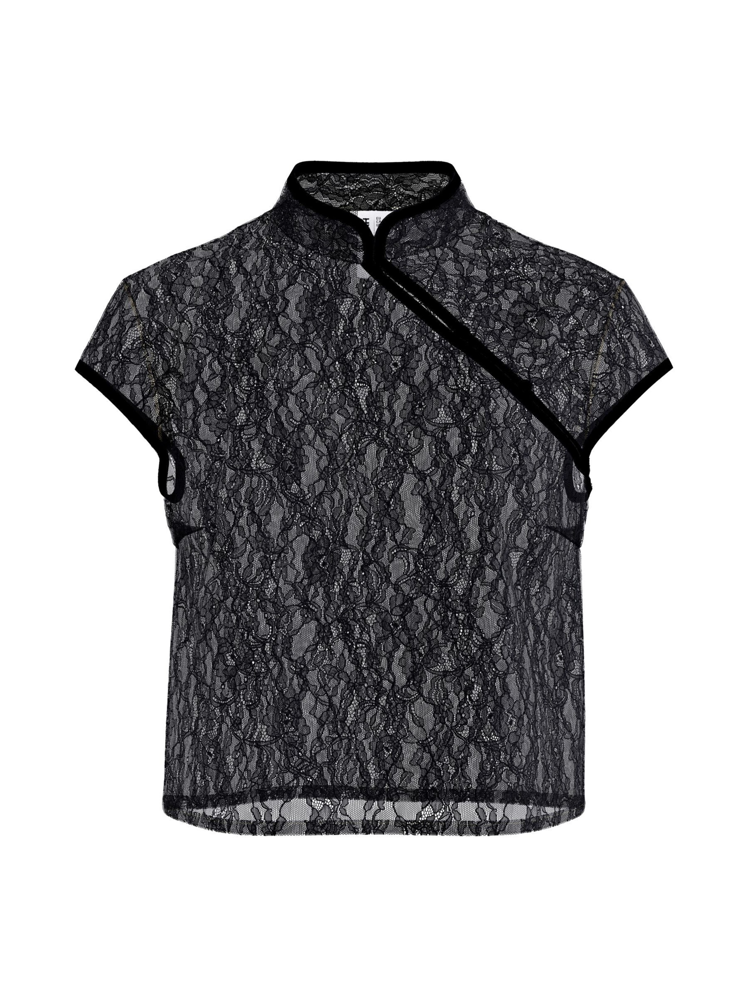 HYPEDROP - Blusa 'Kenzie' en negro: frente
