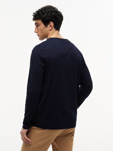 TOMMY HILFIGER Футболка в Синий