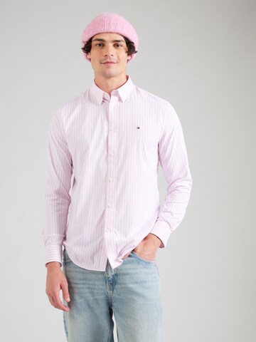 Coupe regular Chemise TOMMY HILFIGER en rose : devant