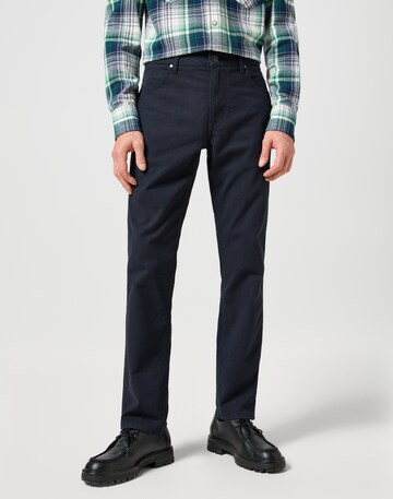 WRANGLER Regular Jeans in Blau: Vorderseite