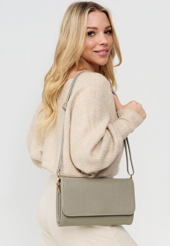 HARPA Clutch in Grey: front