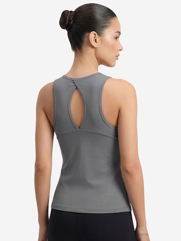 Haut de sport 'Aktive Oberteile' Tommy Life en gris