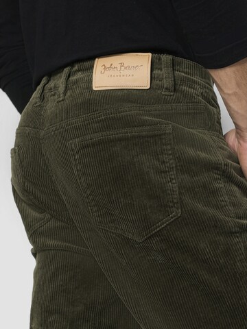 Regular Pantalon bonprix en vert