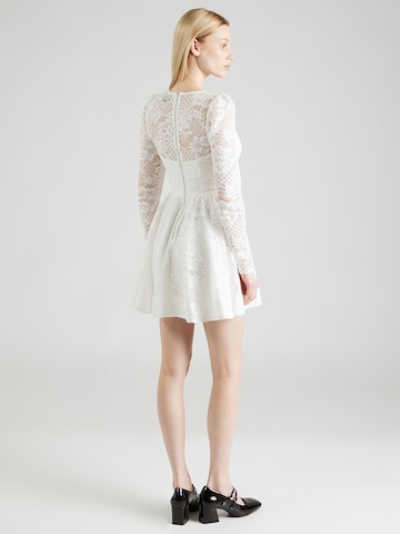 Robe 'ELLIE' Bardot en blanc