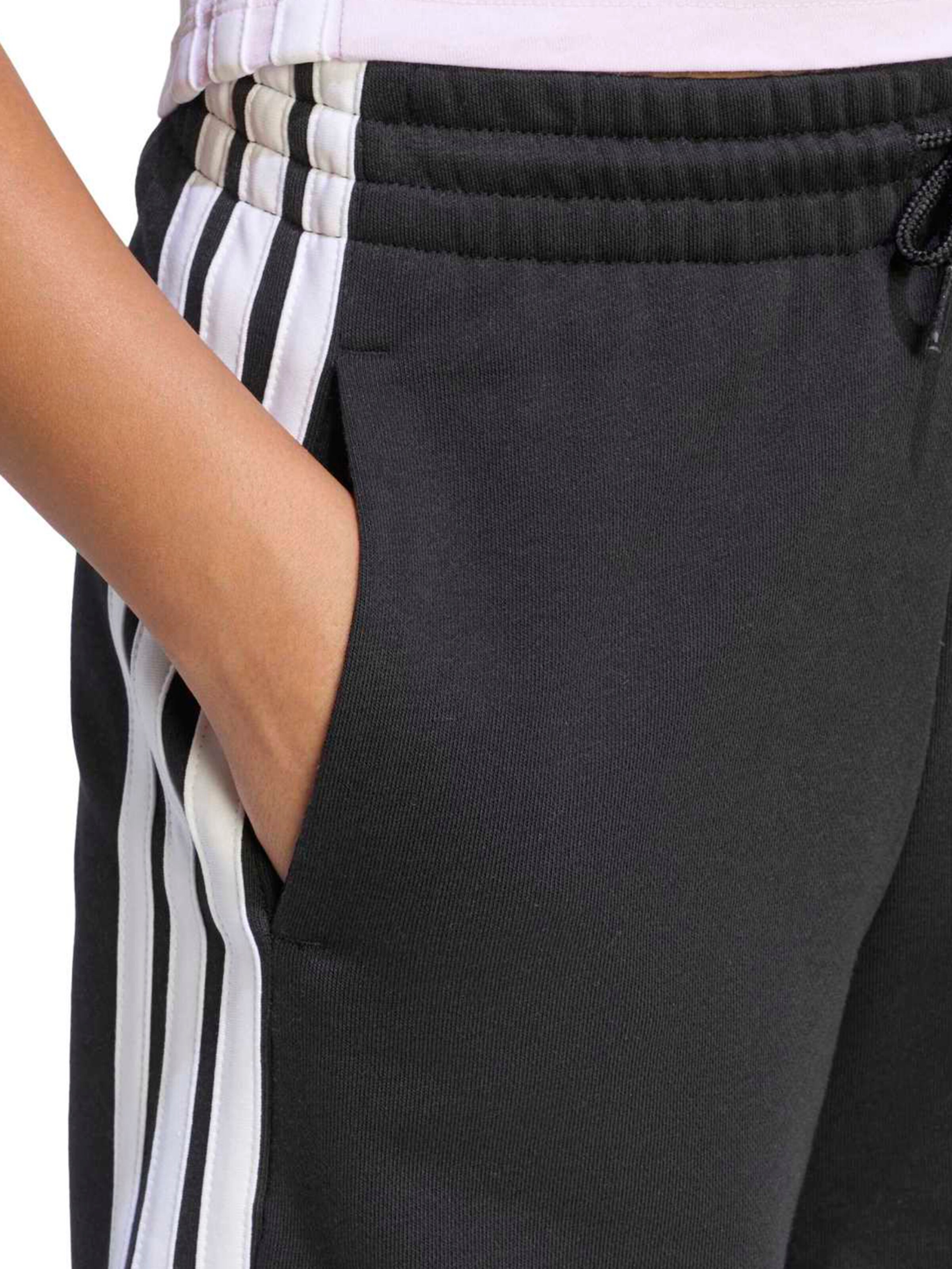 Regular Pantaloni sport de la ADIDAS SPORTSWEAR pe negru