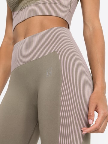 LASCANA ACTIVE Skinny Sportovní kalhoty – zelená