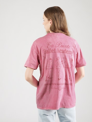 T-shirt HOLLISTER en rose : devant