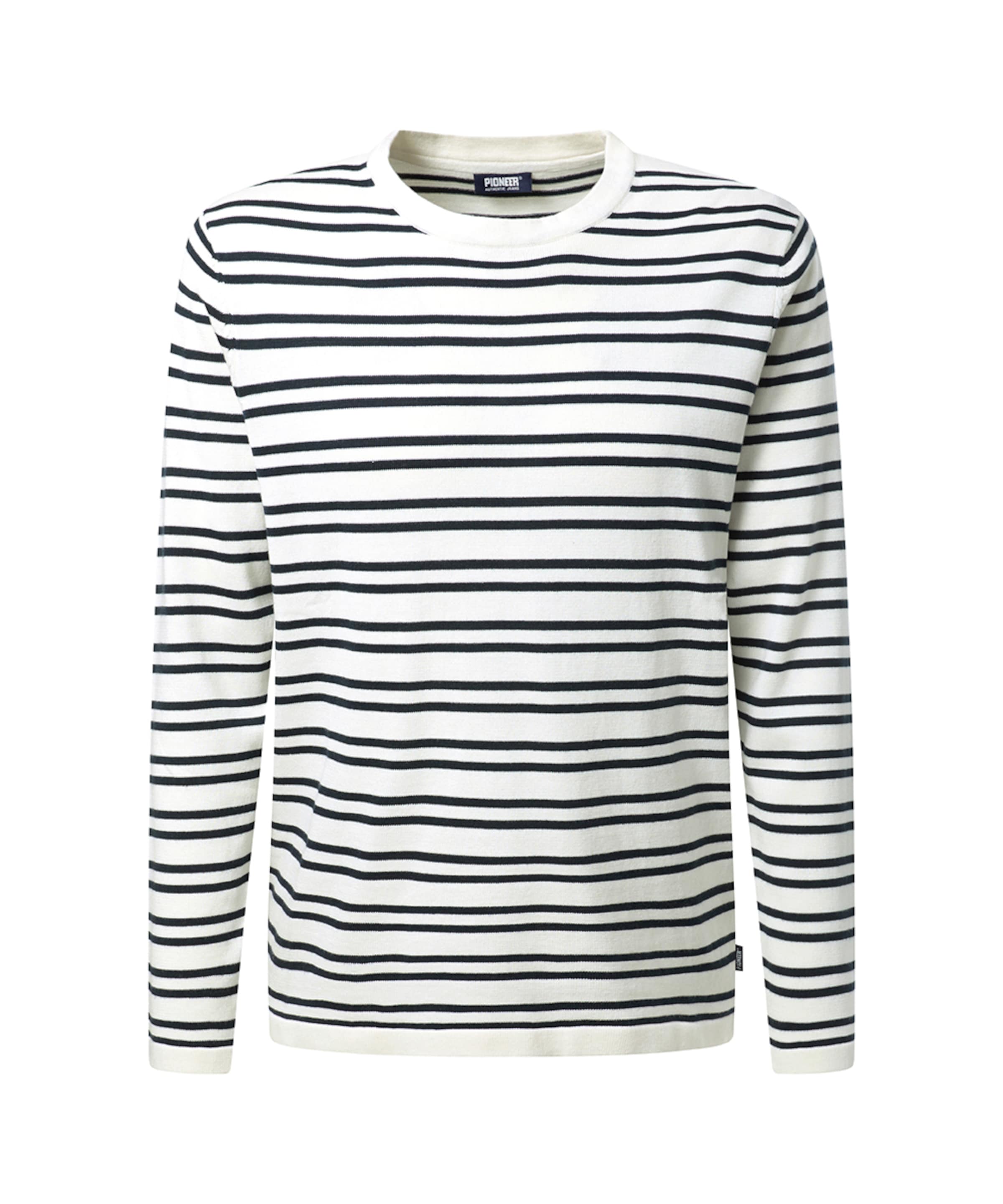 Pioneer Authentic Jeans Sweater in White: front