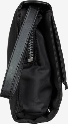 Calvin Klein Toiletry Bag in Black