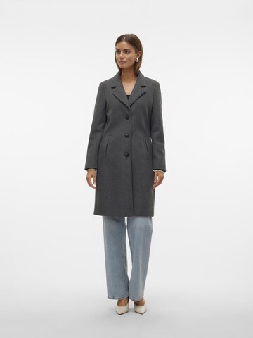 VERO MODA Tussenmantel 'VMFortuneSara' in Grijs