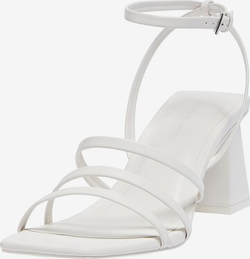 Pull&Bear Sandals in White: front