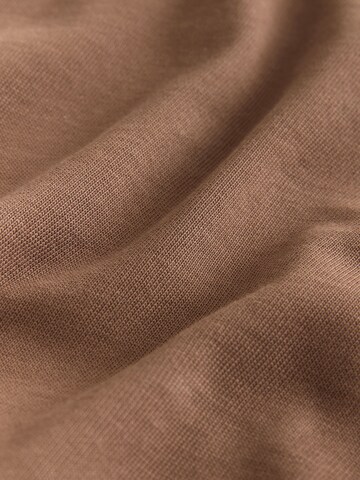 NextMajica - smeđa boja