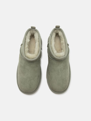 UGG Домашни пантофи 'CLASSIC ULTRA MINI' в зелено