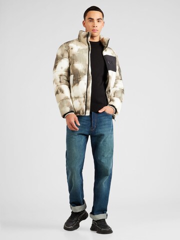 Calvin Klein Зимняя куртка в Бежевый