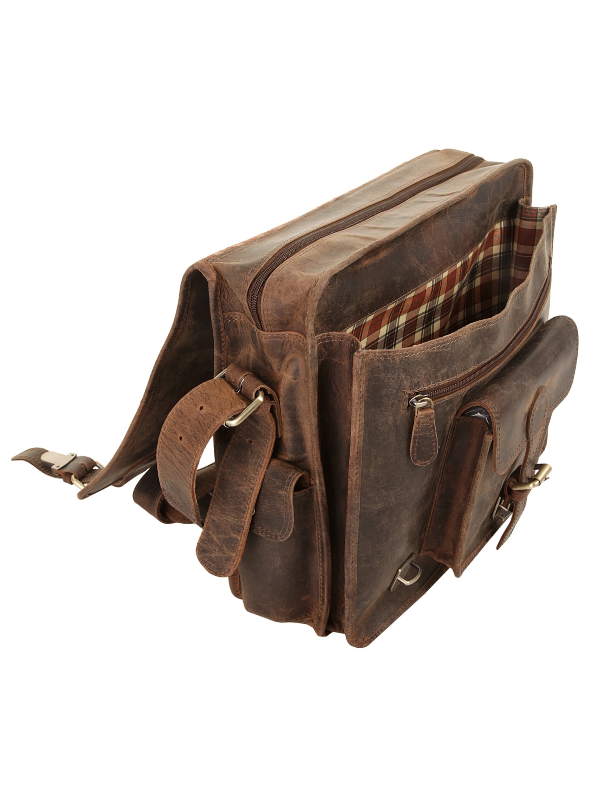 Bagan Briefcase in Brown