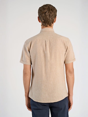 Coupe regular Chemise Lindbergh en beige