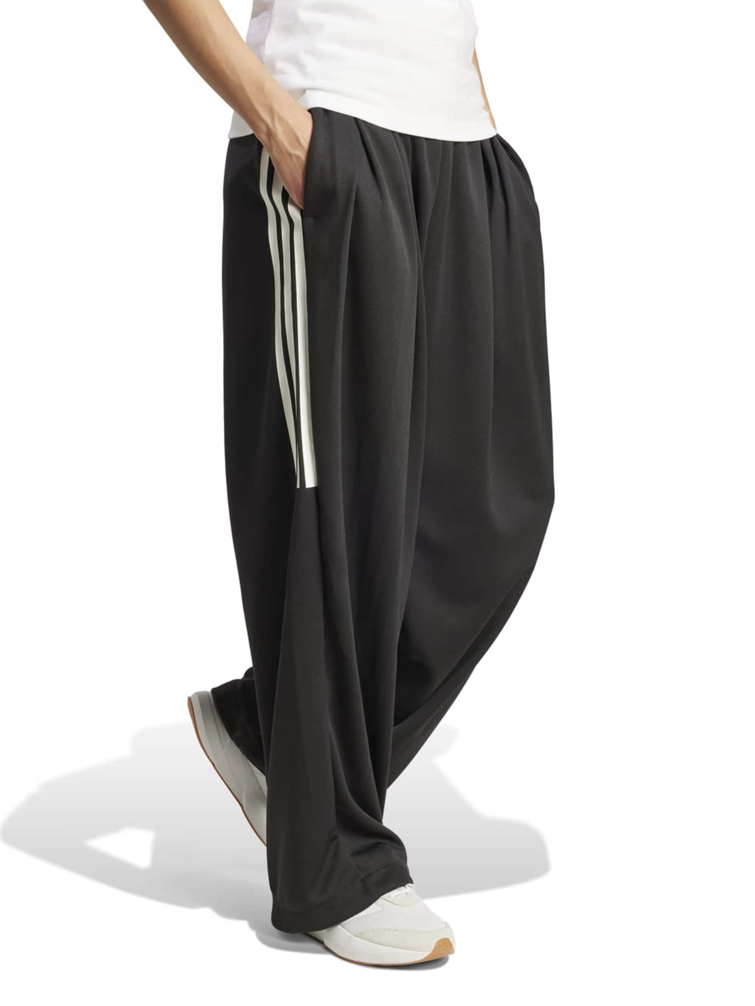 Loosefit Pantaloni sportivi 'TIRO' di ADIDAS SPORTSWEAR in nero