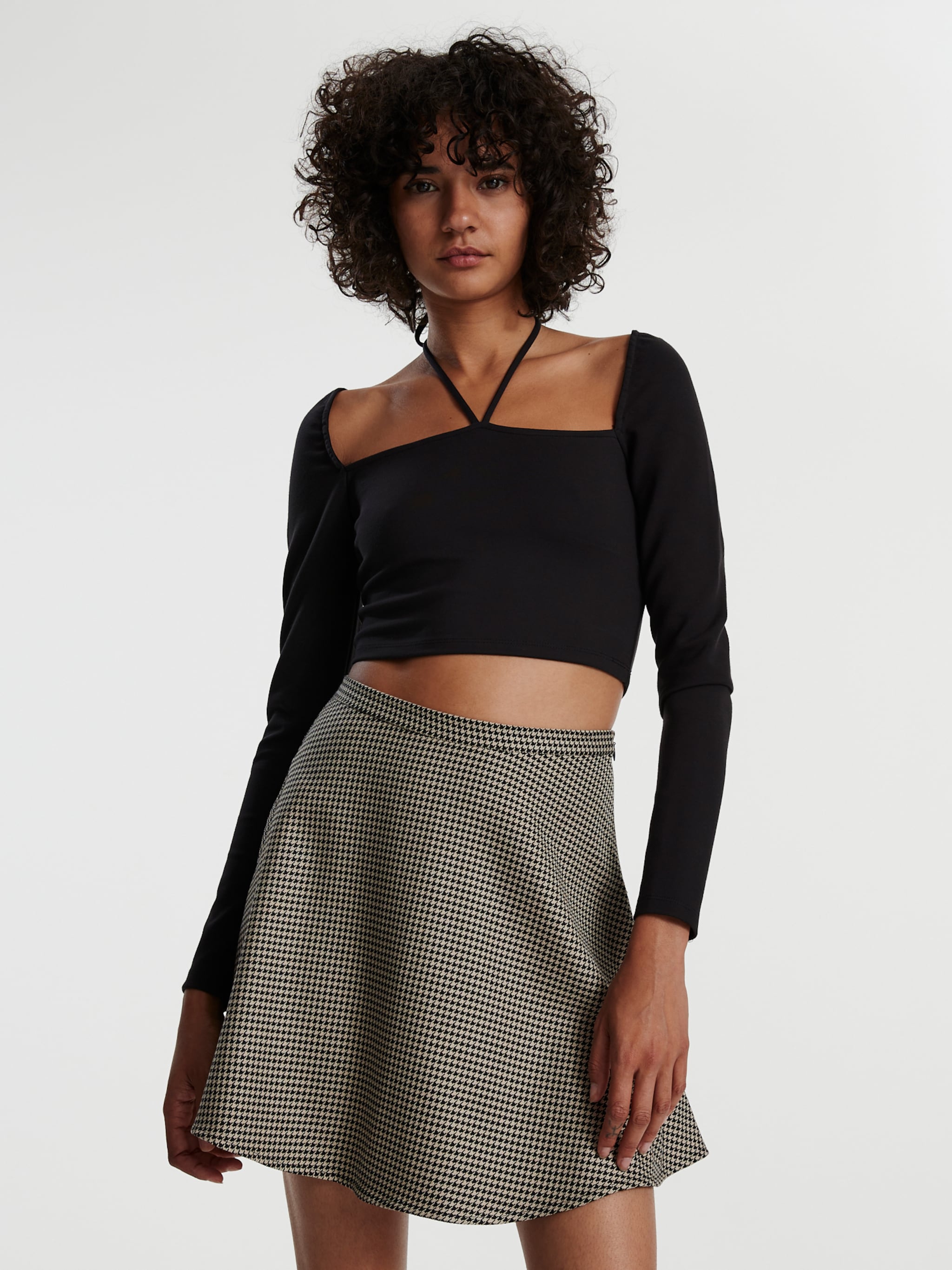 EDITED Produits T-shirt 'Nellie' noir