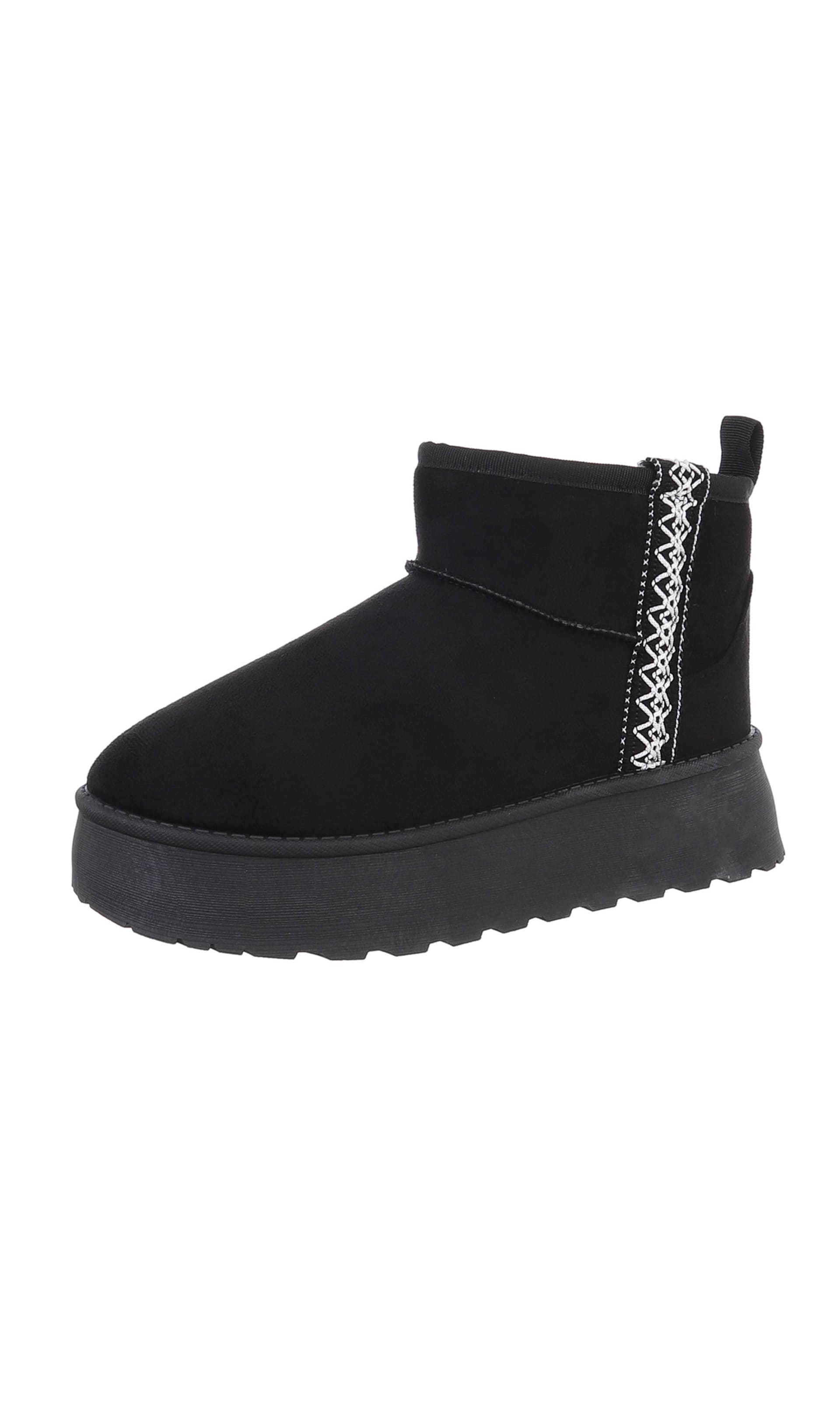 Ital-Design Snow Boots in Black: front