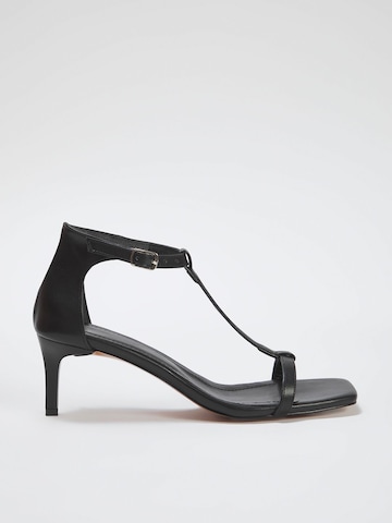 Trendyol Strap sandal in Black