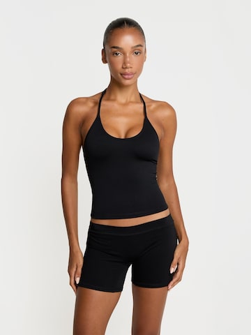 YO-GAYA Sporttop 'Sculpt Halter Top' in Zwart