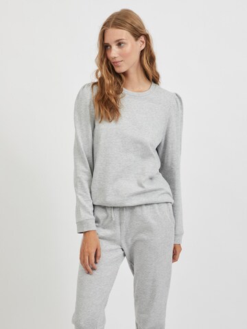 VILA Sweatshirt 'Rustie' in Grey: front