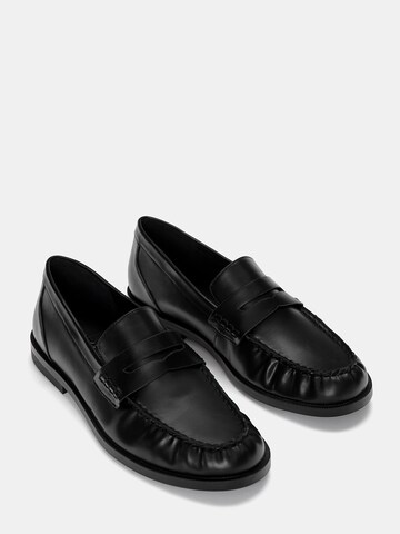 Pull&Bear Moccasins in Black