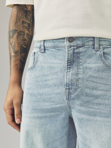 Next Regular Jeans 'Essential' in Blau