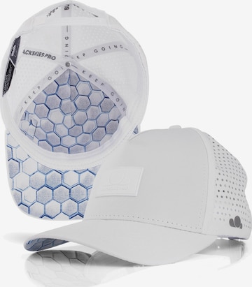 Blackskies Athletic Cap 'Pro Flow Sport Performance' in White: front