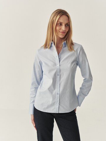 TATUUM - Blusa 'ERWINA' en azul: frente