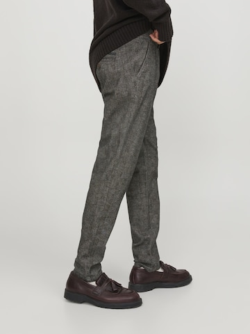 Regular Pantalon chino 'Marco Charlo' JACK & JONES en gris