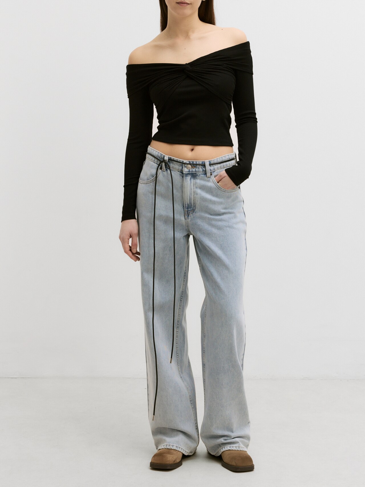 EDITED Produkte Shirt 'Waranya' schwarz