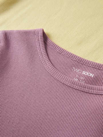 TWO SOON T-Shirt in Gelb