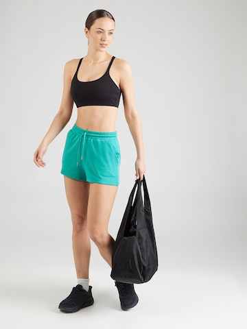 ROXY regular Παντελόνι φόρμας 'Surfing By Moonlight' σε πράσινο