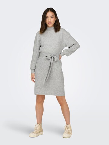 Robes en maille 'THILDE' ONLY en gris