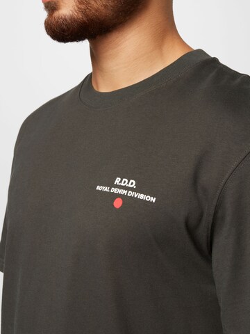 R.D.D. ROYAL DENIM DIVISION T-Shirt 'Eddy' in Grün