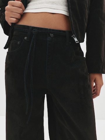 Pull&Bear Loose fit Jeans in Brown