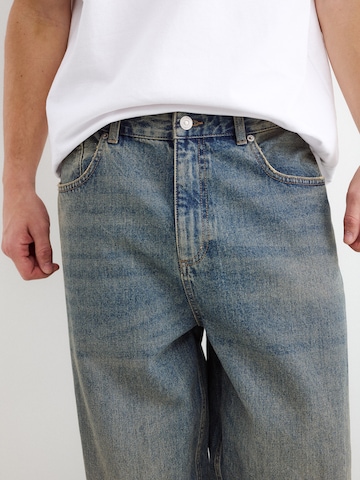 BALMOHK Baggy Farkut 'FRAN' värissä sininen