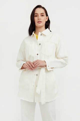 Finn Flare Jeansjacke in Weiß: Vorderseite