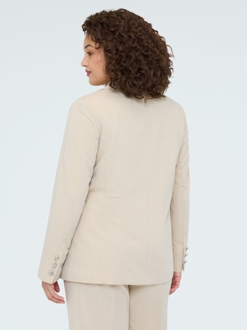 Blazer di Fiorella Rubino in beige