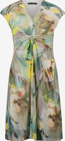 Abito da cocktail di Betty Barclay in verde: frontale